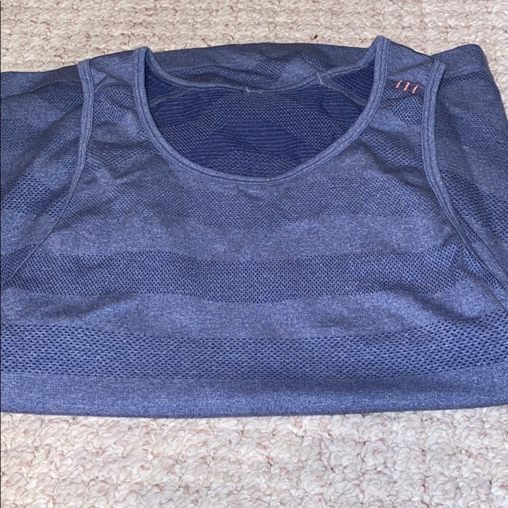 Lululemon tank